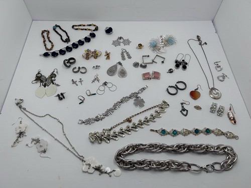 Vtg Modern Estate &  Costume Jewelry Lot Mixed Materials  Some Mismatch 63 Pc