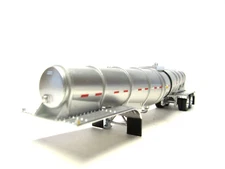 DCP FIRST GEAR 1/64 SCALE POLAR DROP CENTER TANKER, SILVER, SILVER UNDERCARRIAGE