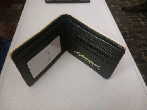 Cyberpunk 2077 Wallet Bi-Fold PU Wallet Black/Yellow  - Image 4 of 4