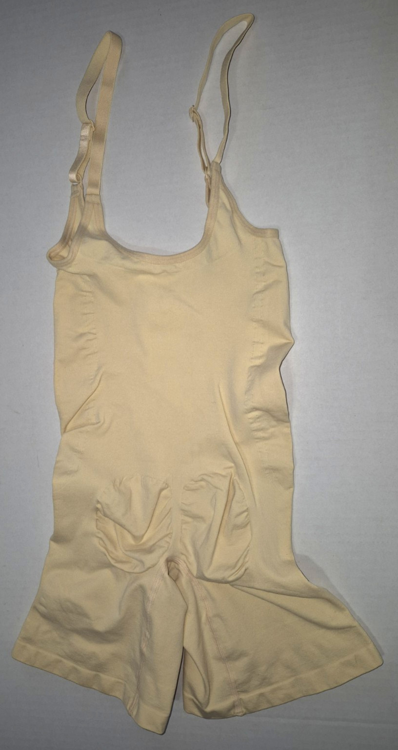 Yianna Beige One Piece Shapewear High Compression Boyshort Juniors Size S/M NWT