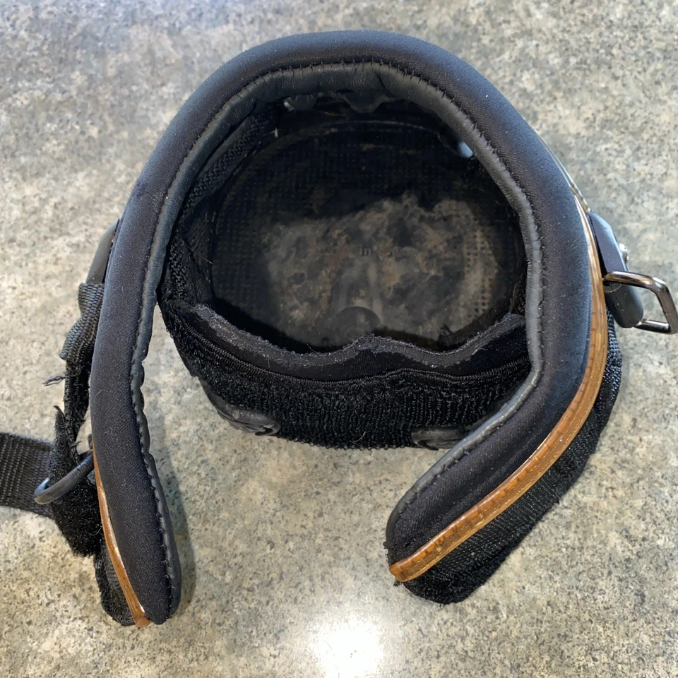 Pair of Easyboot Trail Original Horse Boot SIZE 3 - Image 4 of 4