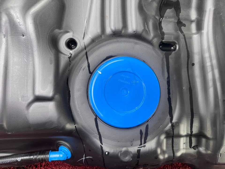 Conjunto de tanque de plástico combustible gasolina BMW F30 F31 328D 2014-2018 FABRICANTE DE EQUIPOS ORIGINALES 83 K Foto 4 de 4