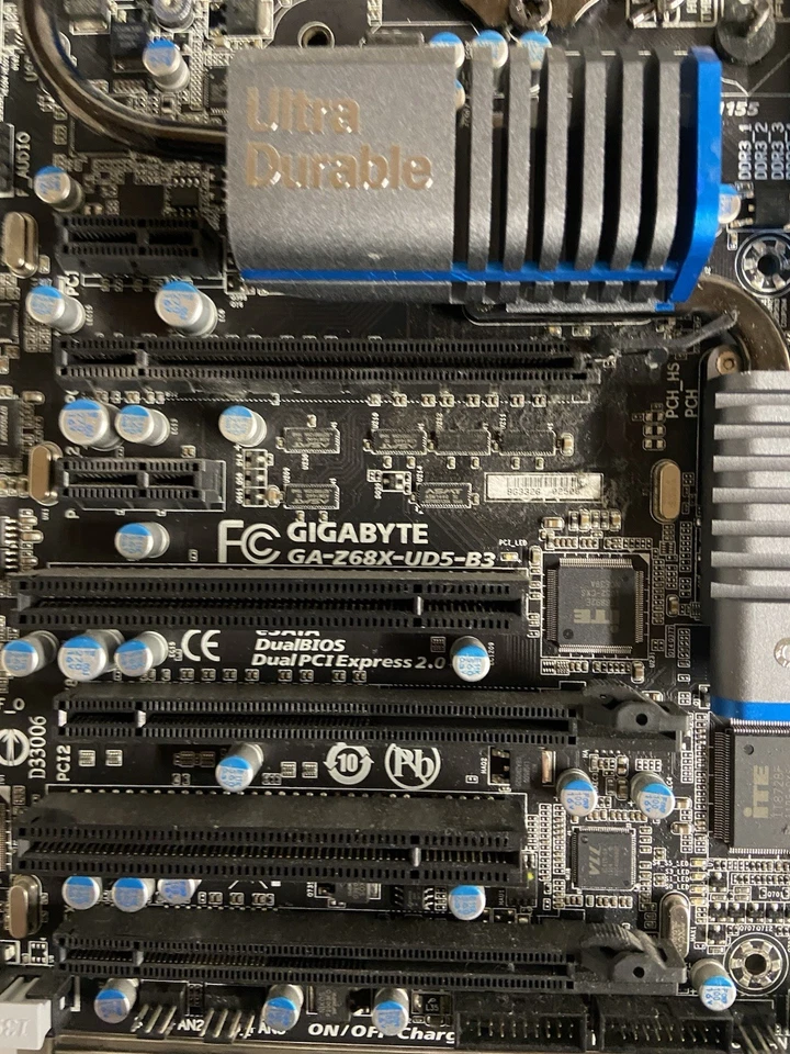 Gigabyte GA-Z68X-UD3H-B3 Motherboard, I5 2320 3.0GHz, 8GB DDR3 RAM TESTED - EXCELLENT - Image 2 of 2