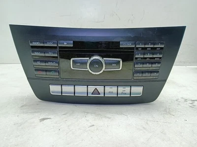 MERCEDES C CLASS STEREO RADIO HEAD UNIT A2049005615 C204 2007 - 2015 - Image 1 of 4
