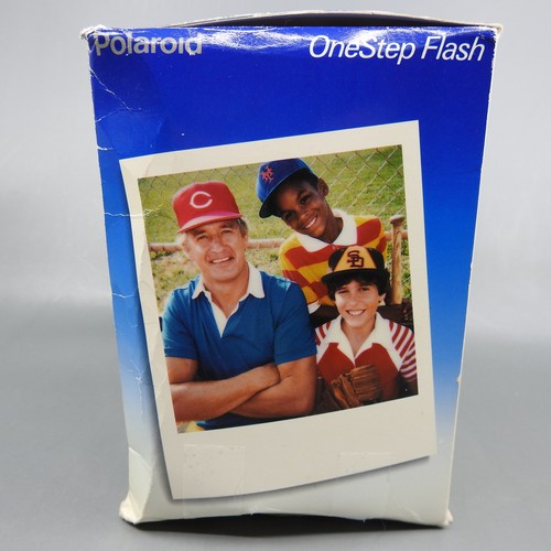 Polaroid OneStep Flash Instant Camera Black 600 Film Original Box Manual READ - Picture 9 of 15