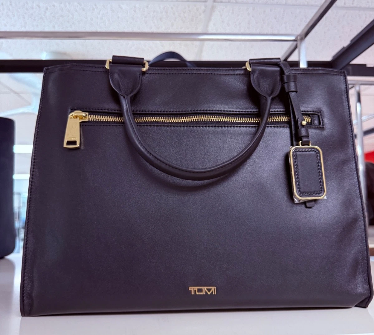 NEW Tumi Voyageur LYNN 100% Leather Tote Crossbody Bag - BLACK w