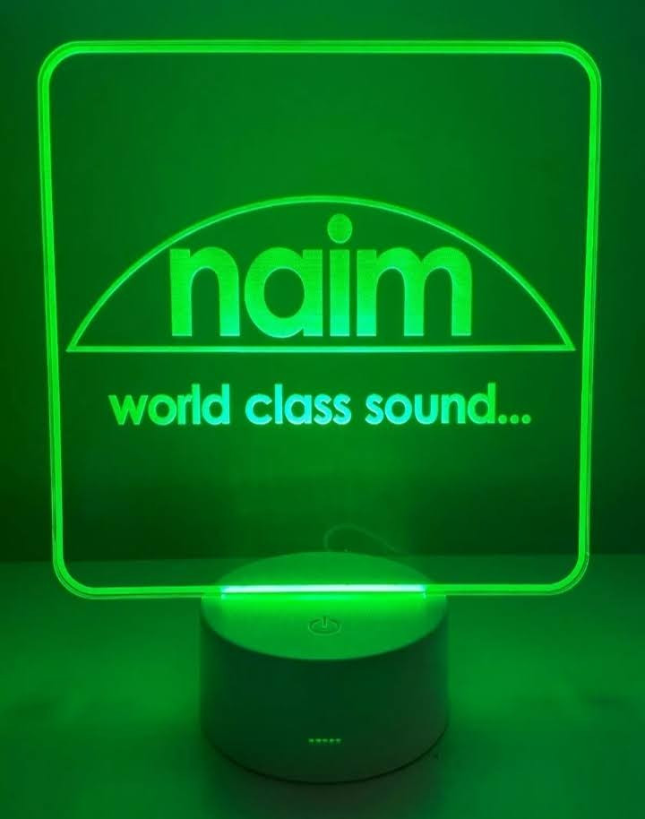 Lampada Decorativa Logo Naim per Appassionati Audio High-End