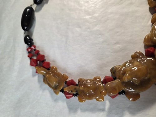 Fiocchi Italy Statement Necklace Carved Graduated Turtles 18" - Picture 3 of 11