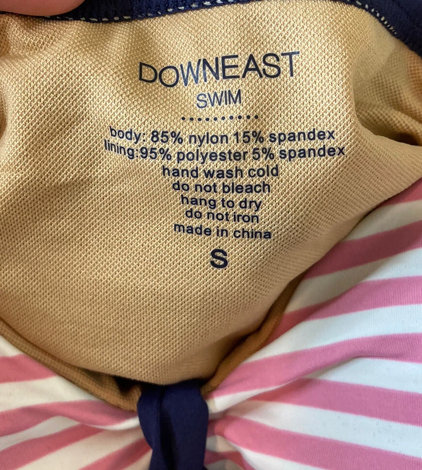 downeast NWT women’s tie front halter top swimsuit top Size S Pink stripe Q9 - Image 3 of 4