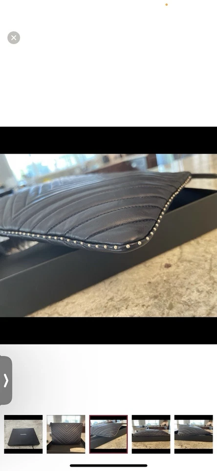 Chanel o estuche bolsa piel de cordero azul marino Foto 4 de 4