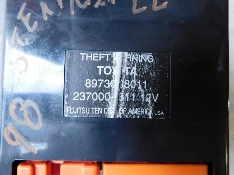 Módulo de control antirrobo Toyota Sienna 1998 89730-08011 uHO-48 Foto 2 de 4