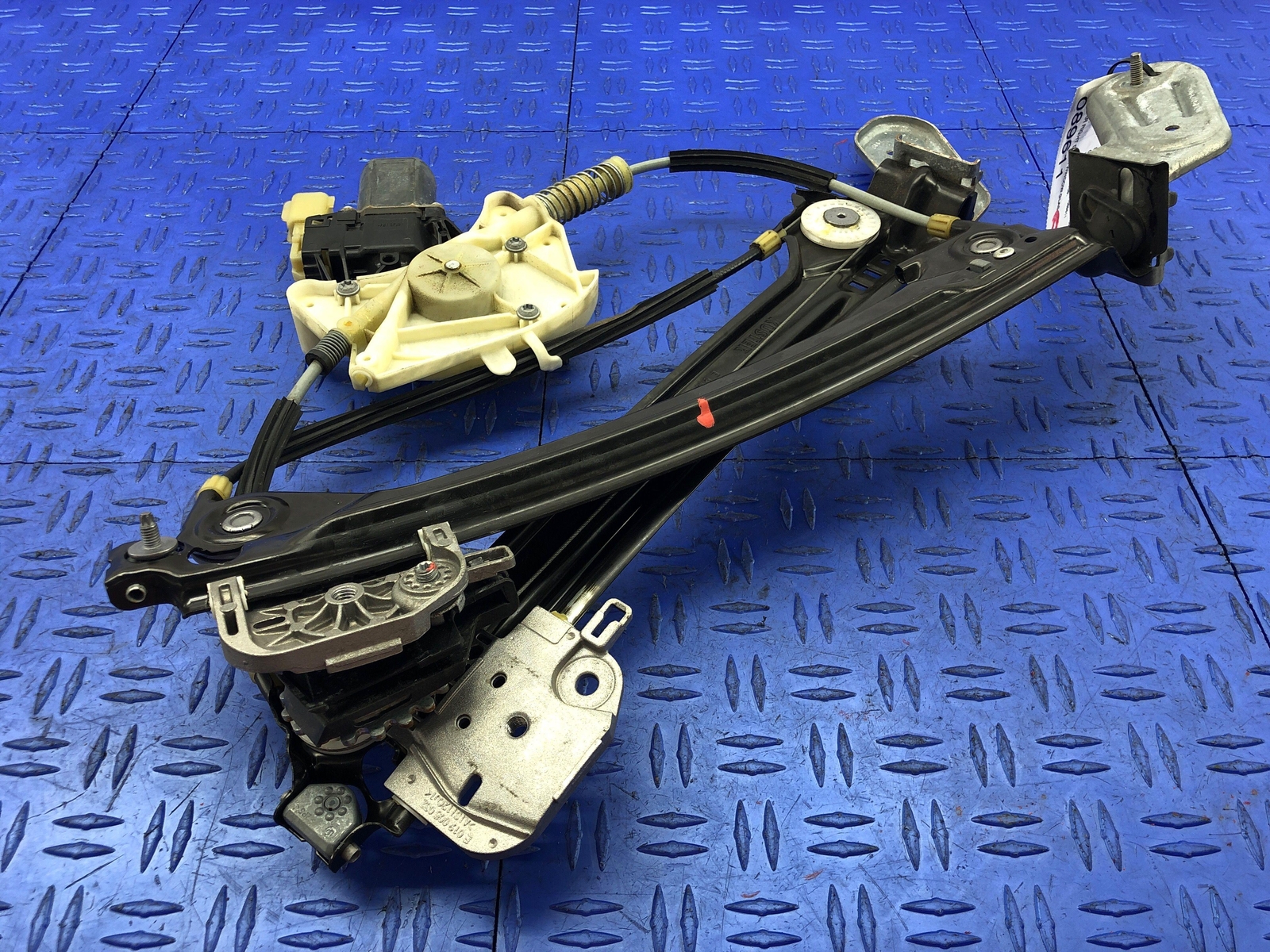 2014 - 2019 MASERATI GHIBLI M157 REAR RIGHT REAR DOOR WINDOW REGULATOR W/MOTOR