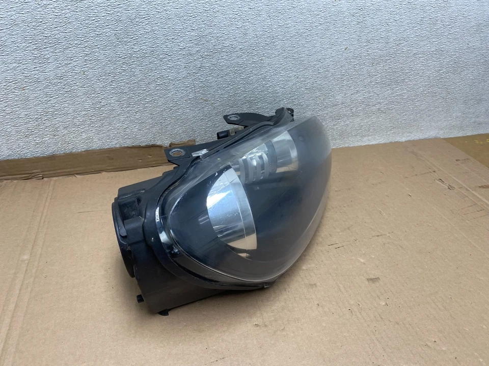 2010-2014 Volkswagen Golf MK6 GTI Right Passenger RH Halogen Headlight U8274 DW - Image 3 of 4