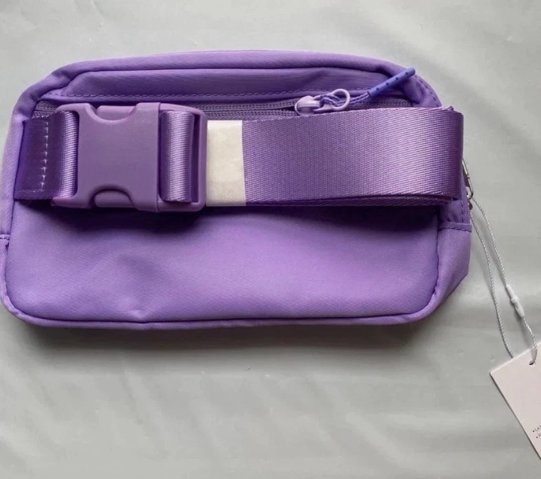 Lululemon Everywhere Belt Bag 1L – Purple Crossbody Waist Pack NWT - Image 3 of 4