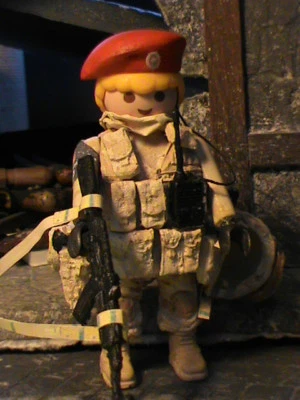 PLAYMOBIL CUSTOM POLICIA MILITAR RUSA (SIRIA-2019) REF-0272