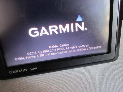 Garmin nuvi 1390 4.3-Inch Widescreen Bluetooth Portable GPS---SOLD AS IS - Picture 7 of 8