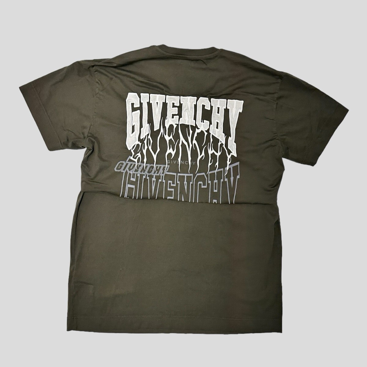 【送料&関税込】Givenchy T-shirt s-l1200.jpg