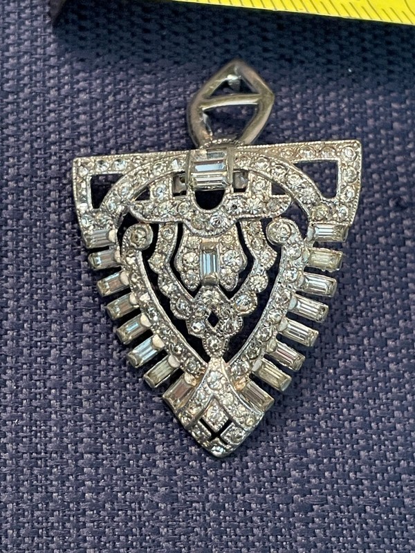 Art Deco 1930's Dress Clip Unsigned Beautiful