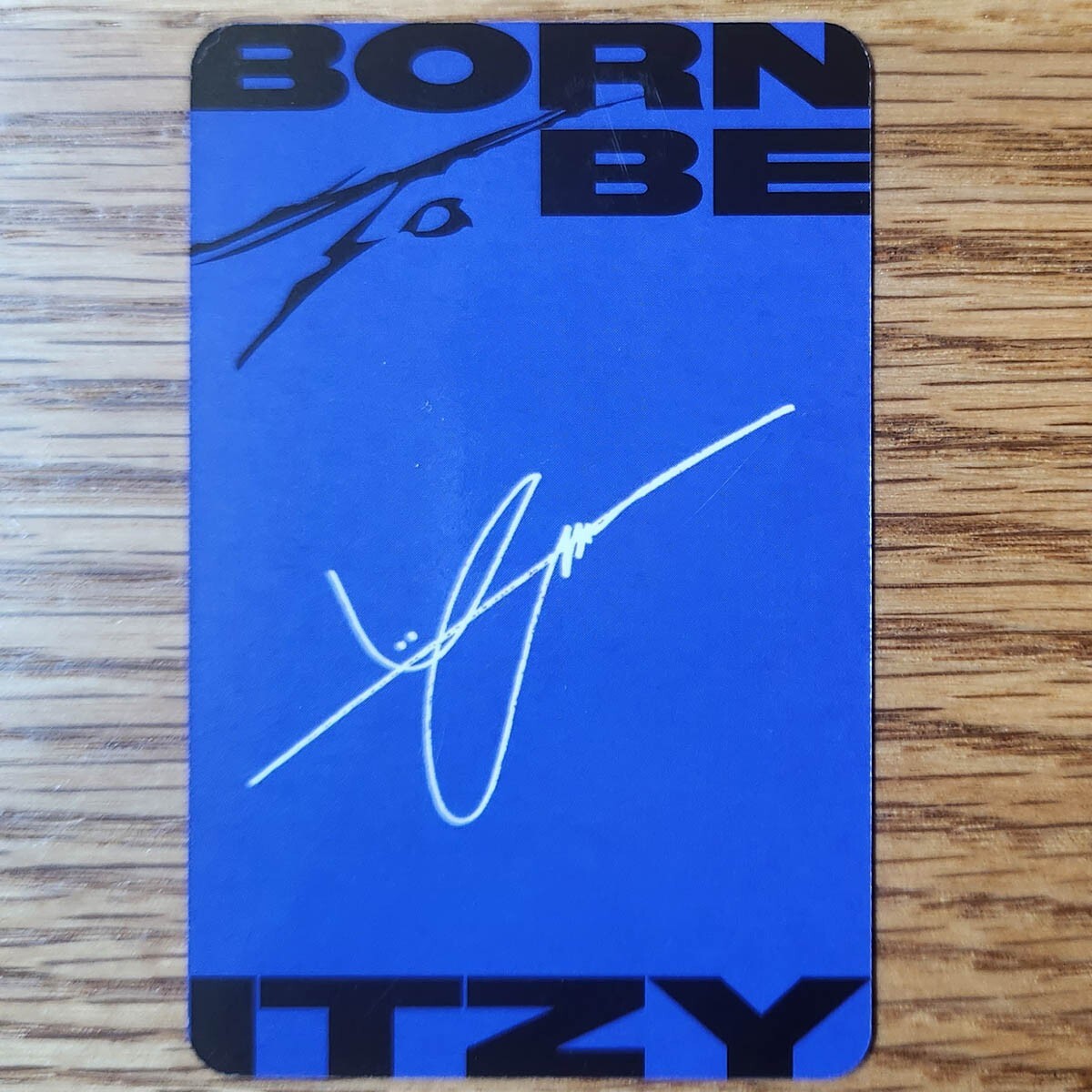 Yuna Official Photocard Itzy Born To Be Genuine Kpop | eBay