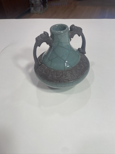 Collectable Art Guanware Glazed Porcelain Vase Amazing 4” High - Picture 3 of 12