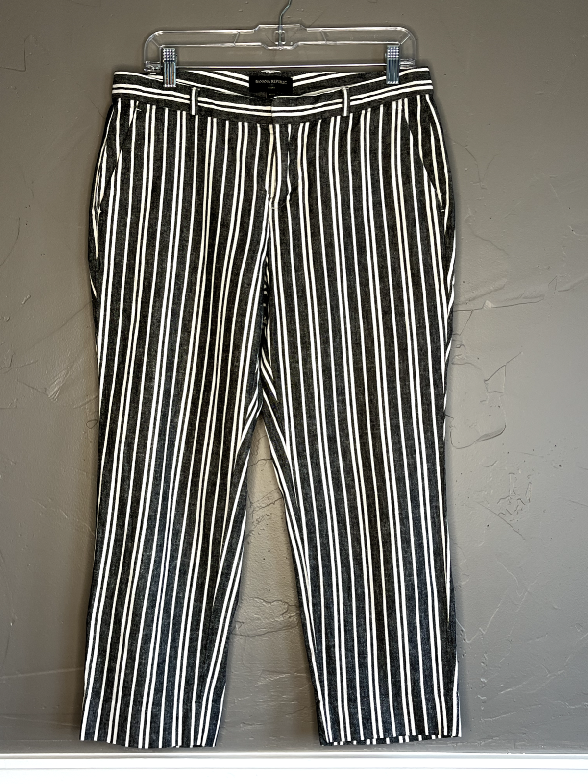 Banana Republic Women's Size 8P Black & White Striped Linen Blend Pants
