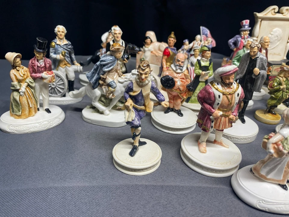 Lote de 56 ~ Miniaturas Sebastián ~ Algunas 50 Aniversario incluidas Foto 2 de 4