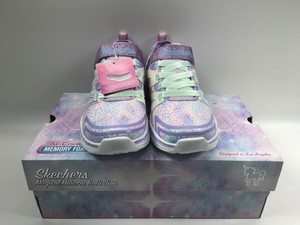 sketchers size 5