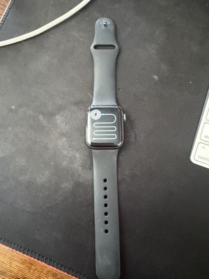 Unlocked Apple Watch Series 5 Cellular A2094 40mm Space Black