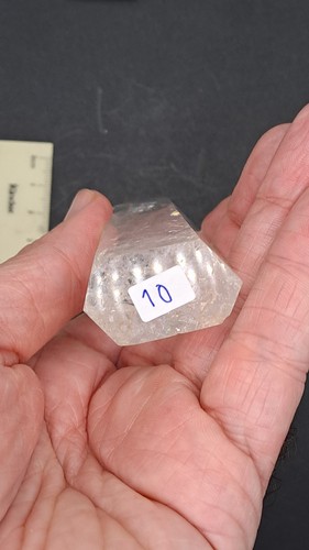 geschliffene Spitze Bergkristall mit Phantomen, 92g,  10/10 - Bild 9 von 15