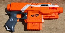 NERF ELITE N-Strike Stryfe Dart Gun Blaster Toy Motorized Electronic 2011 Hasbro