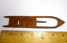 6" WOODEN NET MAKING TOOL FISHING PRIMITIVE HAND CARVED ANTIQUE SHUTTLE NEEDLE