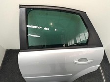 Porte arrière et accessoires Ford FOCUS