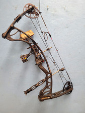 Hoyt Torrex RH Compound Bow Black 60 lbs  26 to 30 draw
