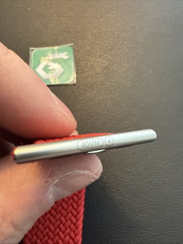 Apple Watch Braided Solo Loop 40mm (38/41) Genuine OEM 2020 (PRODUCT) Red Size 4 - Picture 3 of 7