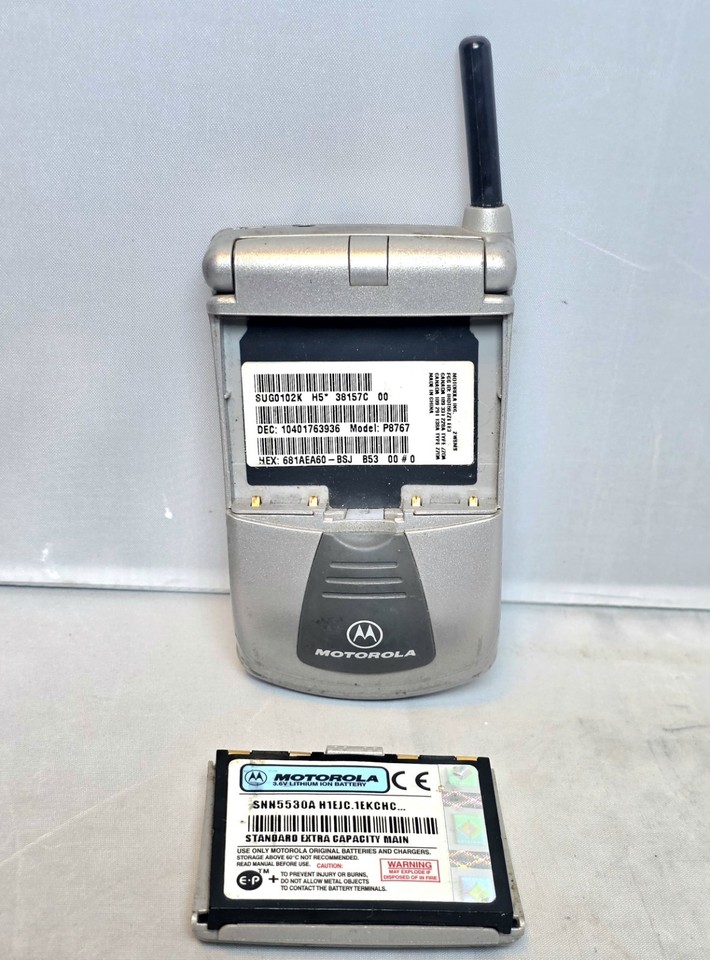 motorola-timeport-model-silver-flip-phone-model-p8767-vintage