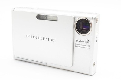 EXCLLENT] FUJIFILM FinePix Z3 Silver Compact Digital Camera from 