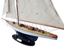 Modello di veliero Defender - fatto a mano - lunghezza 63 cm