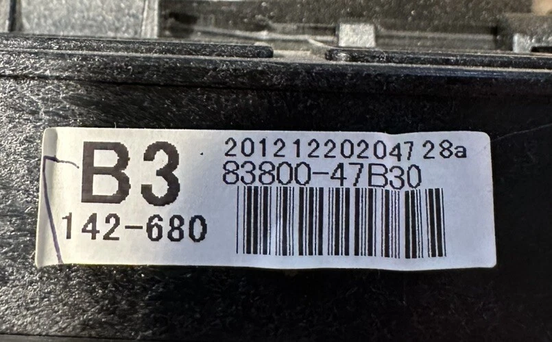 Velocímetro Toyota Prius 2012-2015 83800-47B30 ¡Elige tu kilometraje! Foto 2 de 2