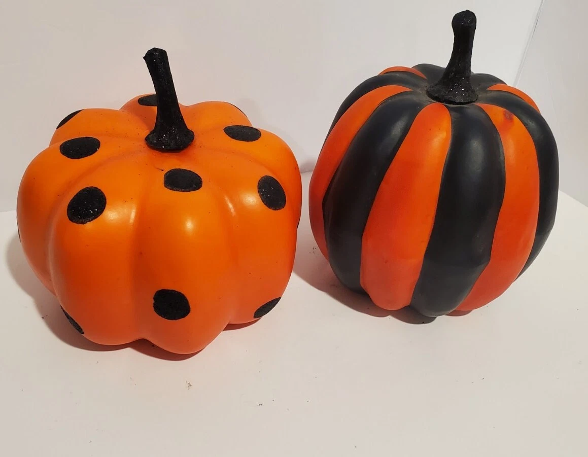 2 Plastic Orange & Black Polka Dot & Strips Pumpkin ...