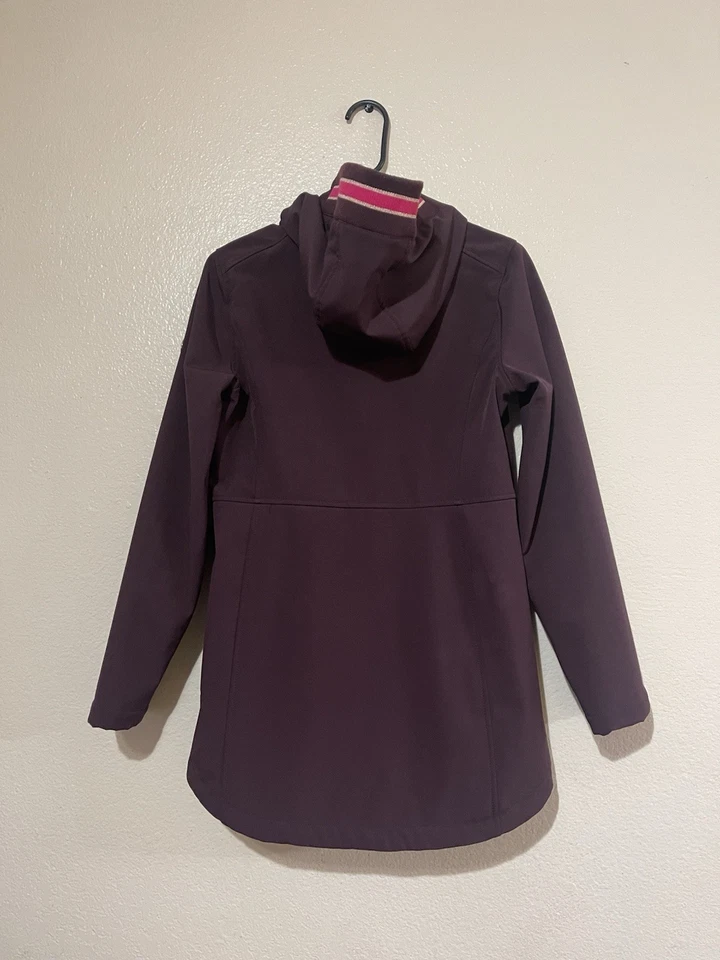 Abrigo Michael Kors Niñas 16 Morado con Cremallera Rosa Forrado de Vellón Carcasa Suave Foto 2 de 4