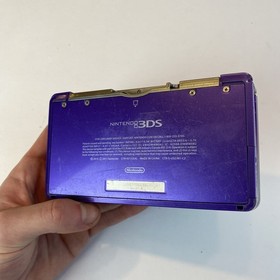 Nintendo 3DS Handheld Video Game Console Purple CTR-001 (USA) W Charger