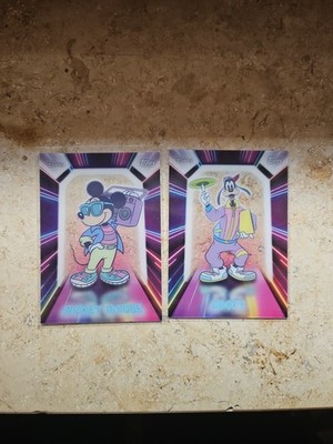 2026 Topps Disney Neon Illumianated Set