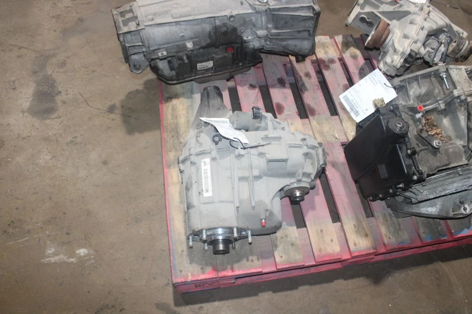 2011 Chevrolet Silverado 1500 Transfer Case 4WD Used 167K Miles OEM NQH - Imagem 4 de 4