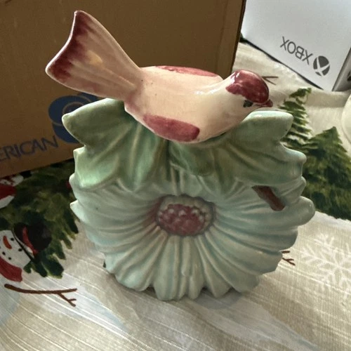 McCoy Poppy Wall Pocket With Bird, 1949, No 710