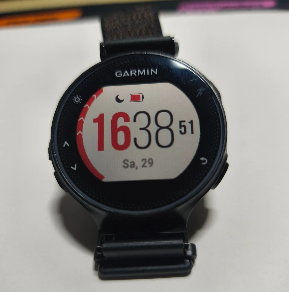 Garmin Forerunner 235 Fitnessuhr - Bild 2 von 3