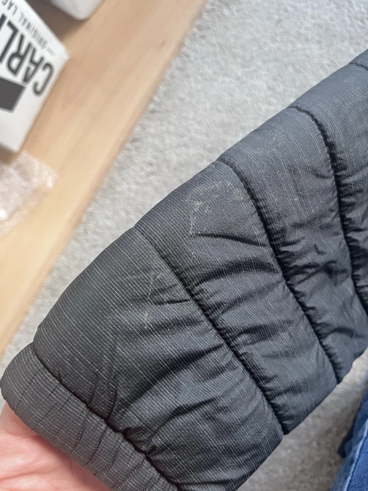 Abrigo chaqueta acolchada negra con cremallera completa Lacoste Sport para hombre - grande Foto 2 de 4