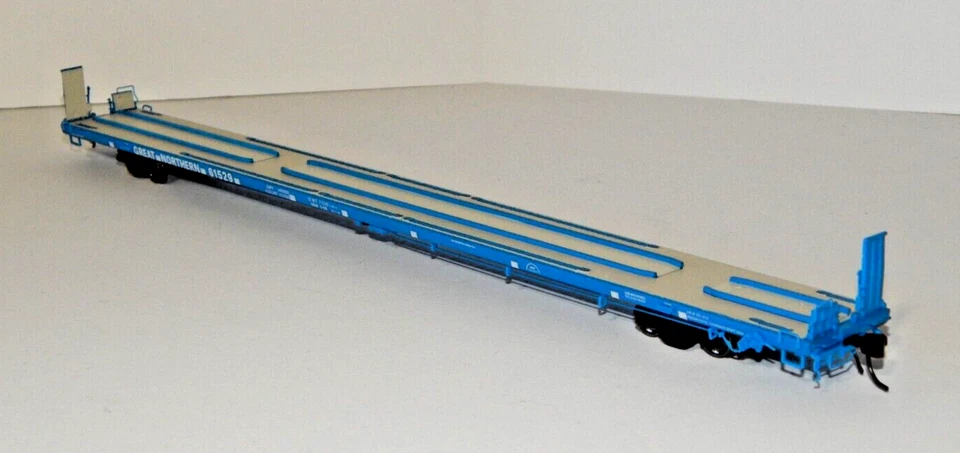 Atlas Master HO #20 005 259 Great Northern ACF 89'4" Flatcar NEW #61529 RTR - Image 3 of 4