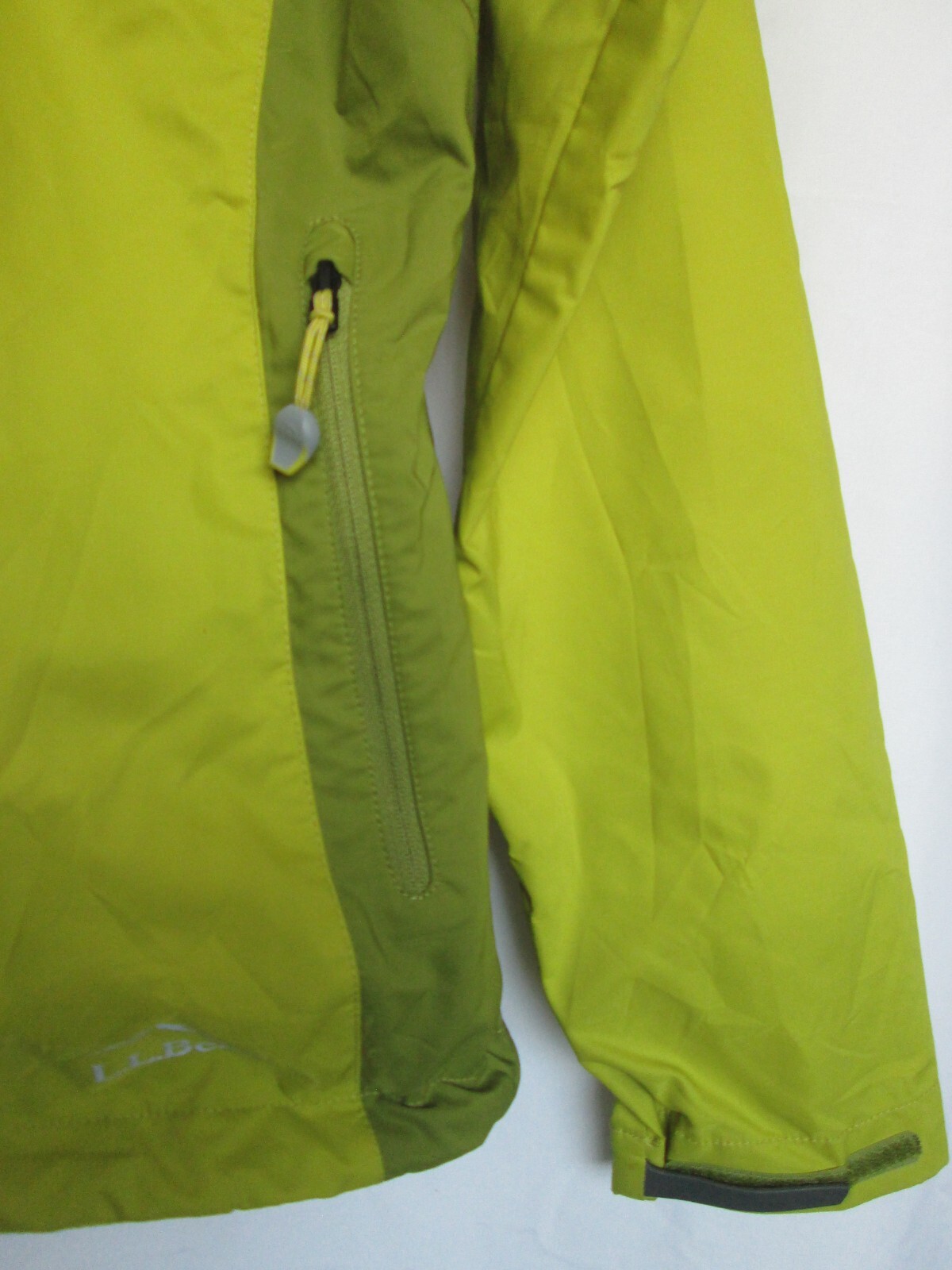 L.L. BEAN Women's Green Lightweight Full Zip Up Windbreaker Jacket Size