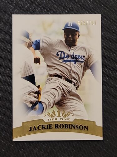 2011 Topps Tier One #42 Jackie Robinson Brooklyn Dodgers 652/799  - Afbeelding 1 van 2