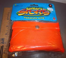 Giga Sports Parafoil kite, new in package, fun item for all ages , orange bag